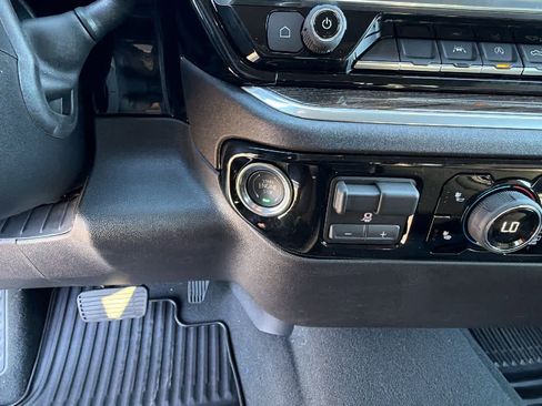 New 2026 Chevrolet Silverado 1500 LT image 17