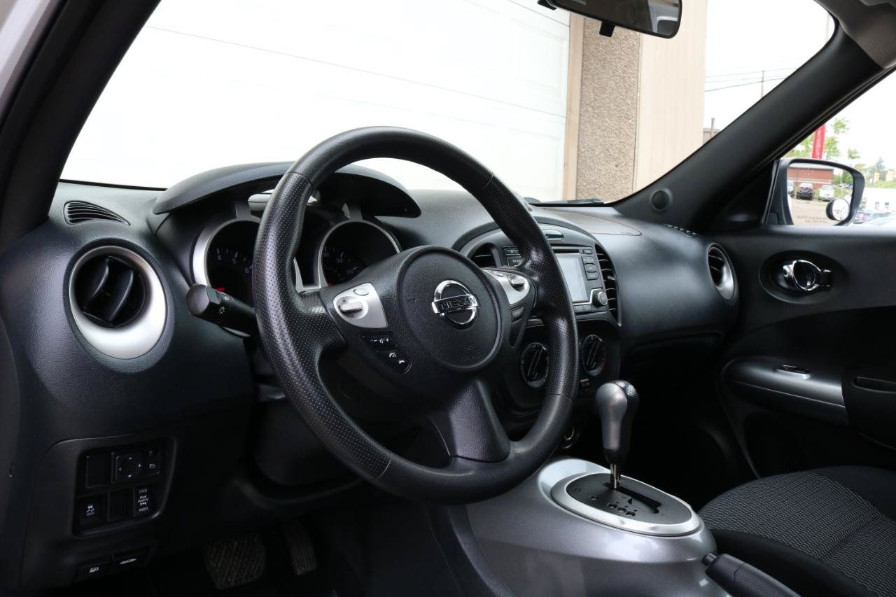 Used 2015 Nissan Juke S AWD/4WD image 22