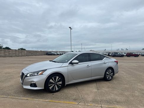 Certified 2022 Nissan Altima 2.5 SL FWD image 10