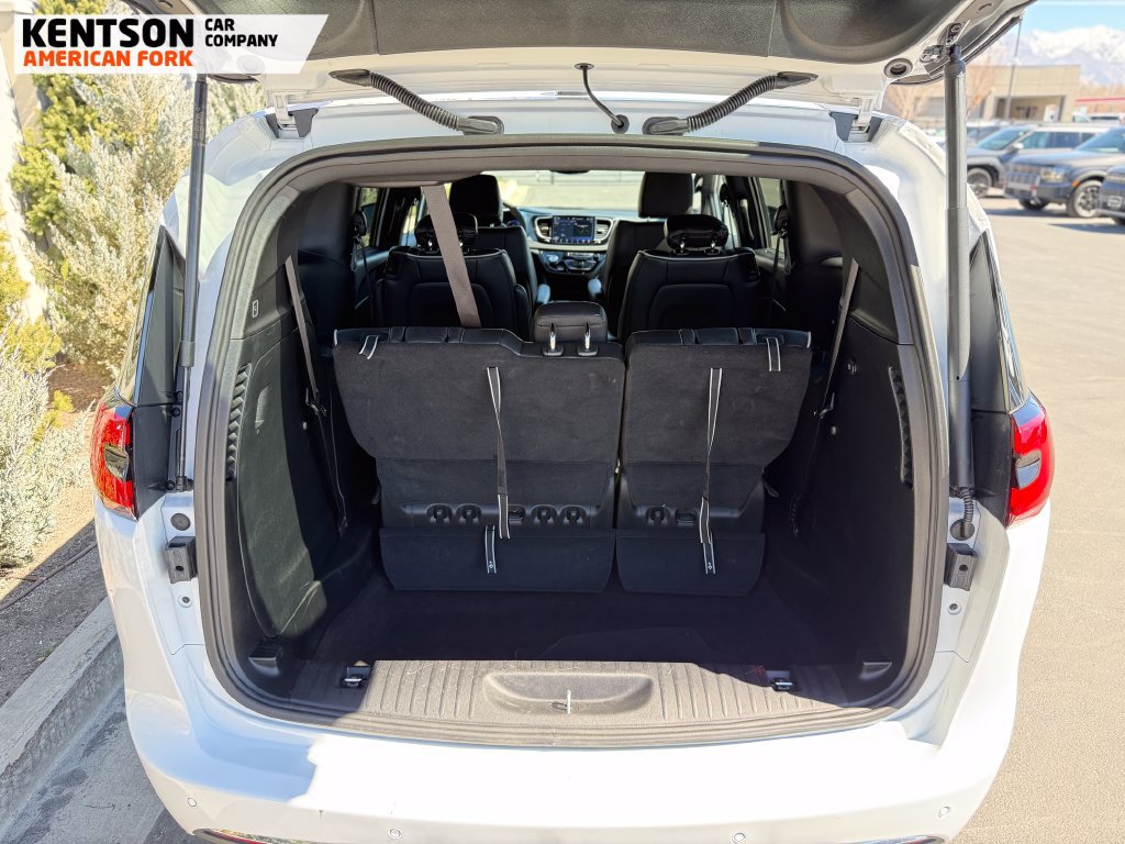Used 2026 Chrysler Pacifica Limited AWD/4WD image 44