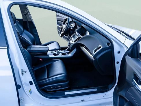 Used 2016 Acura TLX V6 image 15