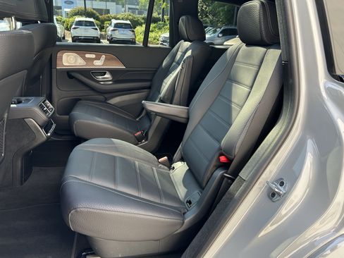 Certified 2025 Mercedes-Benz GLS 450 4MATIC image 42