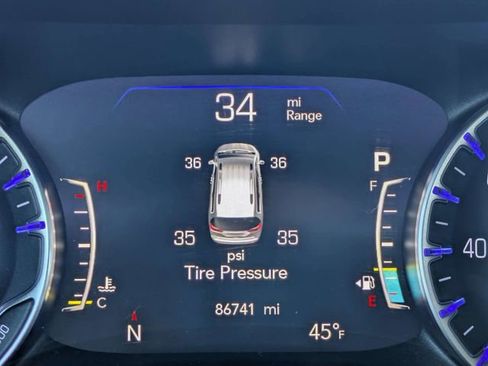 Used 2020 Chrysler Pacifica Limited image 35