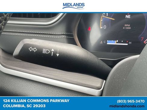 Used 2025 Jeep Grand Cherokee Limited AWD/4WD image 22