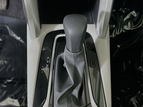 Used 2024 Toyota Corolla Cross L image 20