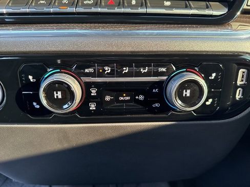 Used 2023 Chevrolet Silverado 1500 RST image 31