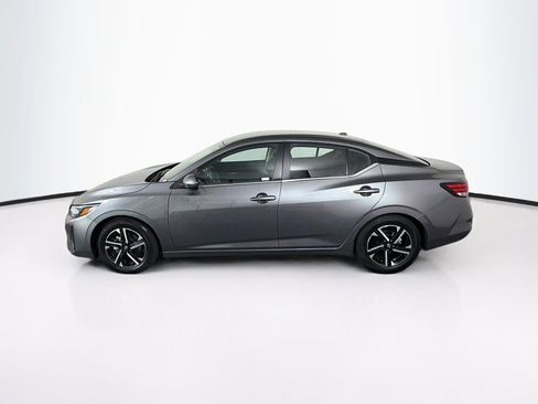 Used 2025 Nissan Sentra SV FWD image 4
