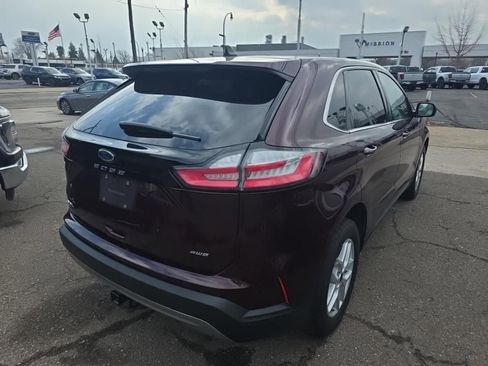 Used 2023 Ford Edge SEL w/ Convenience Package image 4