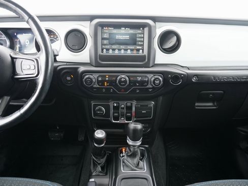 Used 2021 Jeep Wrangler Unlimited Islander image 28