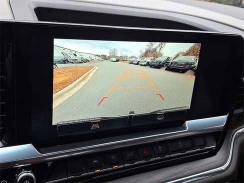 Certified 2023 GMC Sierra 1500 SLT w/ SLT Convenience Package image 19