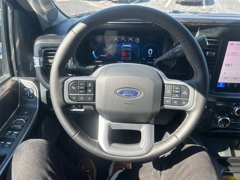 New 2026 Ford F250 Lariat w/ Lariat Premium Package image 20