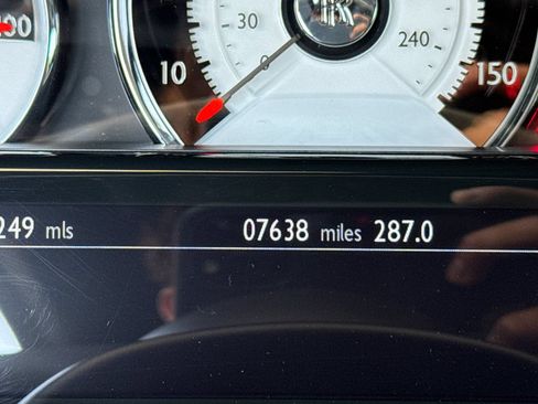 Certified 2014 Rolls-Royce Wraith RWD image 28