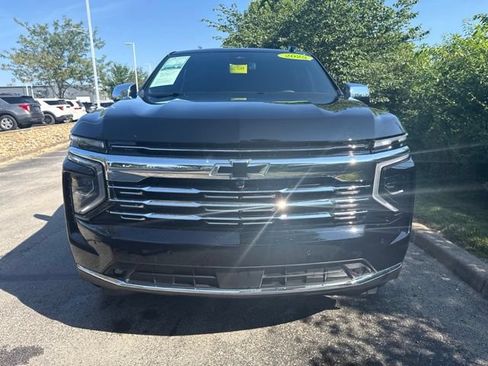 Used 2025 Chevrolet Tahoe Premier w/ Sun And Tow Package AWD/4WD image 3