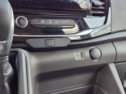 Used 2023 Ford Transit 350 XLT RWD image 12