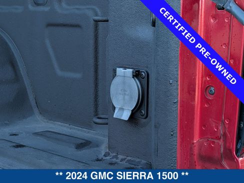Used 2024 GMC Sierra 1500 Denali w/ Technology Package AWD/4WD image 19