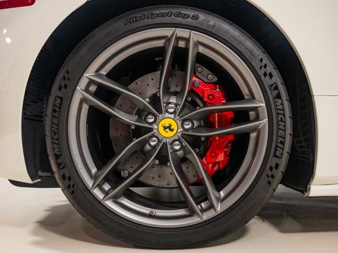 Certified 2017 Ferrari 488 GTB RWD image 13
