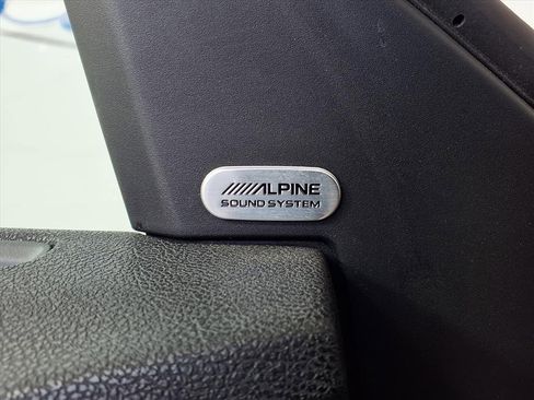 Used 2023 Dodge Charger SXT image 12