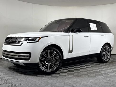 Used 2023 Land Rover Range Rover SE AWD/4WD image 1