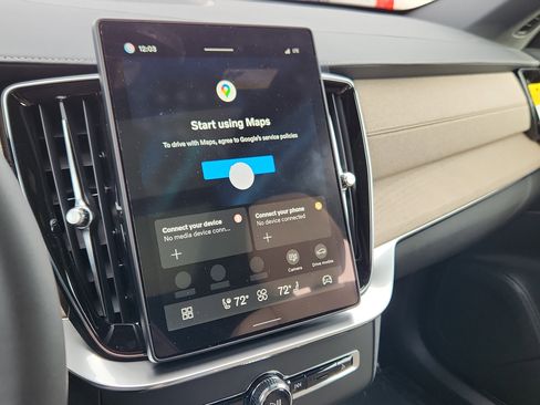 New 2026 Volvo XC90 B6 Plus w/ Protection Package Premier image 13