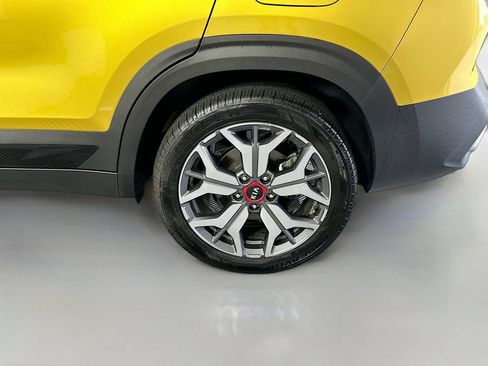 Used 2021 Kia Seltos SX w/ SX Sunroof Package AWD/4WD image 32