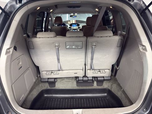 Used 2017 Honda Odyssey SE image 29