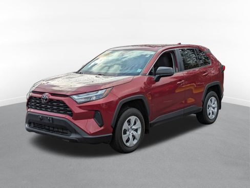 Used 2023 Toyota RAV4 LE image 5
