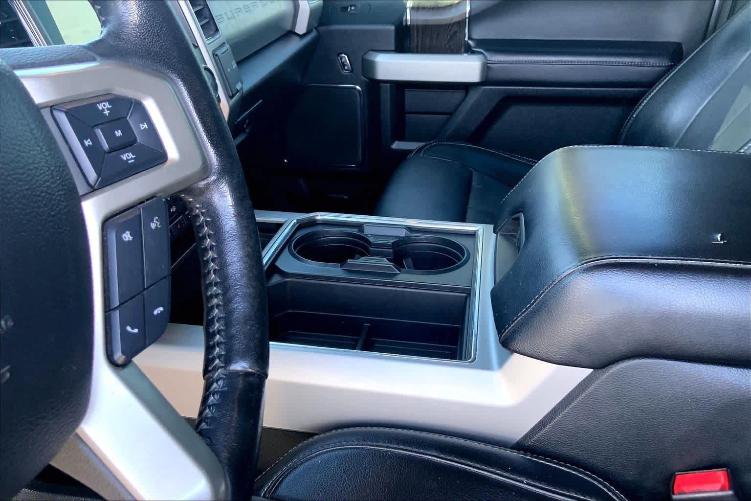 Used 2021 Ford F250 Lariat w/ Lariat Value Package AWD/4WD image 17