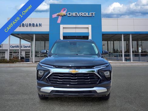 Used 2026 Chevrolet TrailBlazer LT w/ Convenience Package AWD/4WD image 2