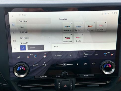 Used 2024 Lexus GX 550 w/ Accessory Package (2T) AWD/4WD image 32