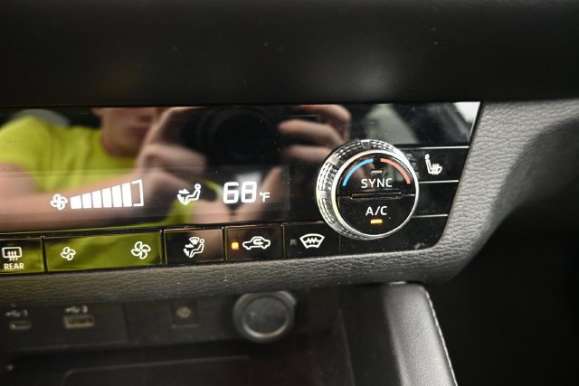 Used 2024 Mitsubishi Outlander SE AWD/4WD image 25