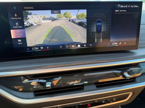 Used 2025 BMW X5 xDrive40i w/ M Sport Package AWD/4WD image 22