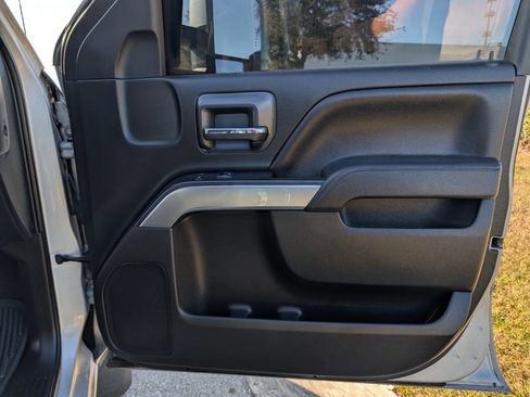 Used 2017 Chevrolet Silverado 3500 LT w/ LT Convenience Package image 13