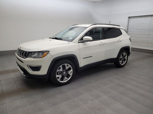 Used 2019 Jeep Compass Limited FWD image 2