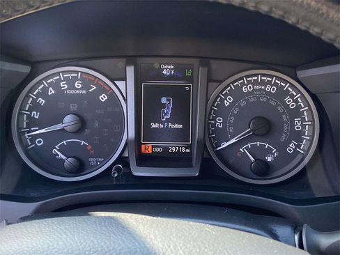 Used 2023 Toyota Tacoma TRD Sport image 35