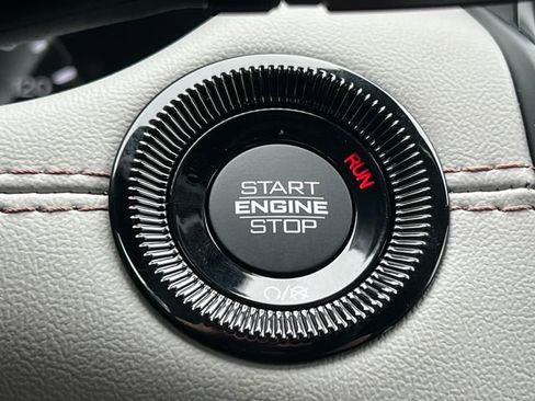 New 2026 Jeep Compass Limited image 24