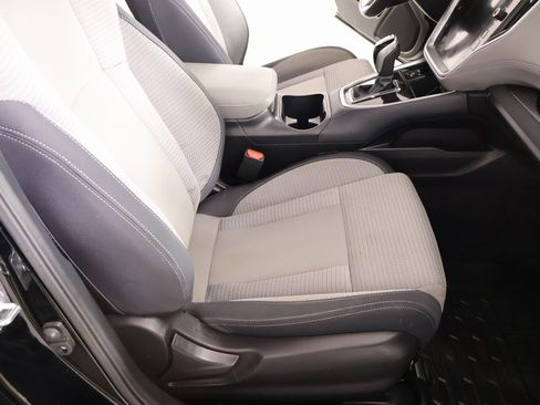 Used 2023 Subaru Outback Premium image 13