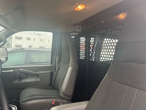 Used 2024 Chevrolet Express 2500 w/ Driver Convenience Package image 5