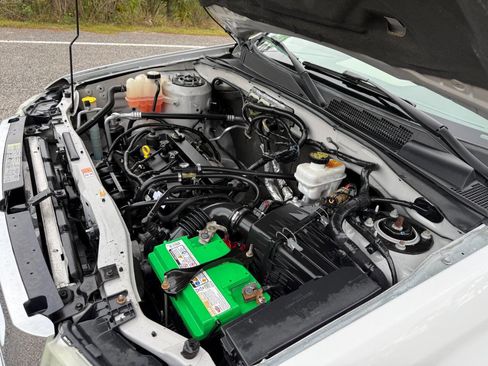 Used 2011 Ford Escape XLS w/ 101A Rapid Spec Order Code image 25