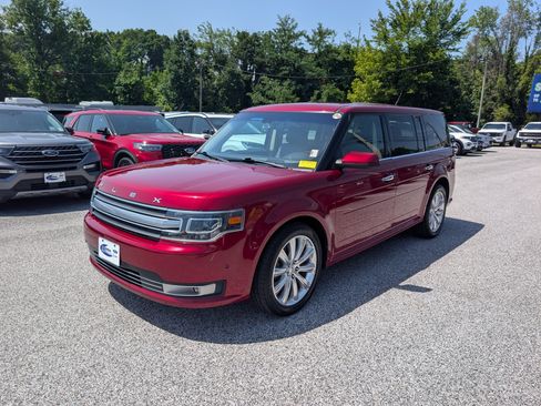 Certified 2019 Ford Flex Limited w/ Equipment Group 303A AWD/4WD image 2