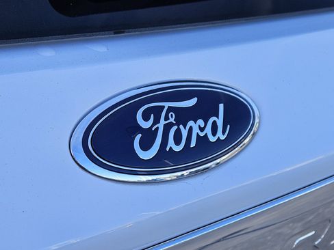 Used 2023 Ford Explorer Limited w/ Equipment Group 301A image 15