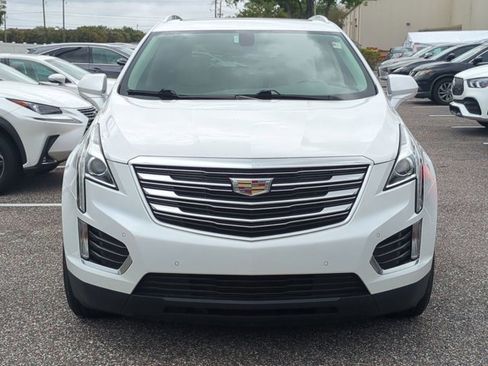 Used 2017 Cadillac XT5 Luxury image 2