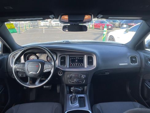 Used 2022 Dodge Charger SXT image 34