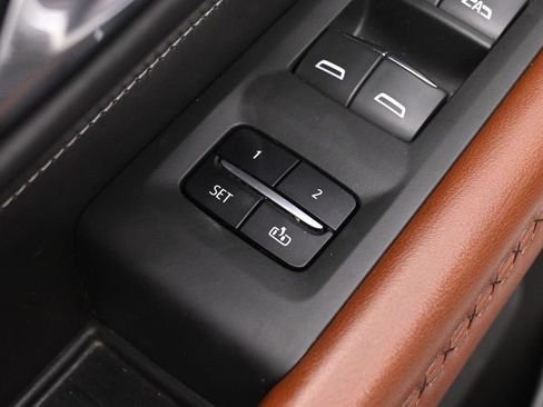 Used 2023 GMC Yukon Denali Ultimate AWD/4WD image 46