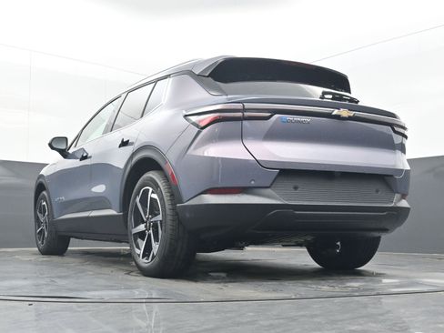 New 2026 Chevrolet Equinox EV LT FWD image 29