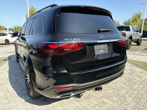 Used 2024 Mercedes-Benz GLS 450 4MATIC image 9