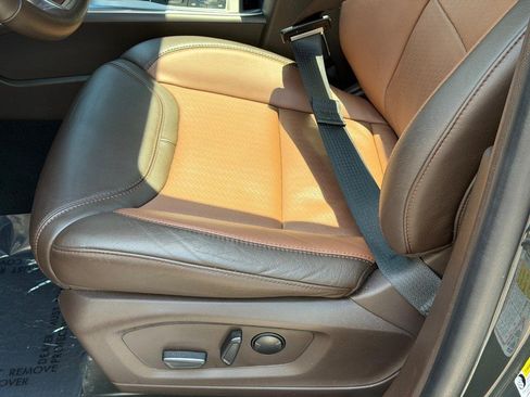 Used 2023 Ford Explorer King Ranch w/ Technology Package AWD/4WD image 24