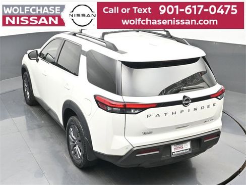 Used 2022 Nissan Pathfinder SV image 30