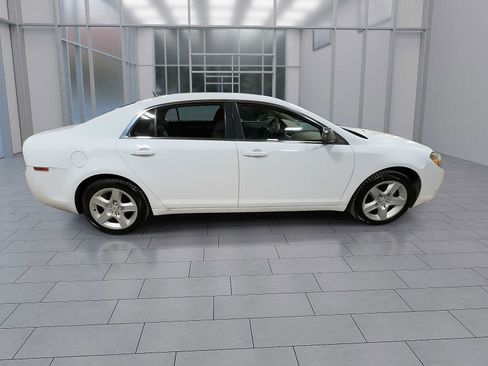 Used 2010 Chevrolet Malibu LS image 9