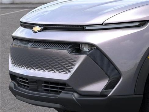 New 2026 Chevrolet Equinox EV LT image 13