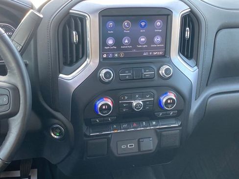 Certified 2022 GMC Sierra 1500 SLE image 9